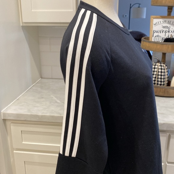 NWT Adidas Sweatshirt size small - Picture 6 of 10